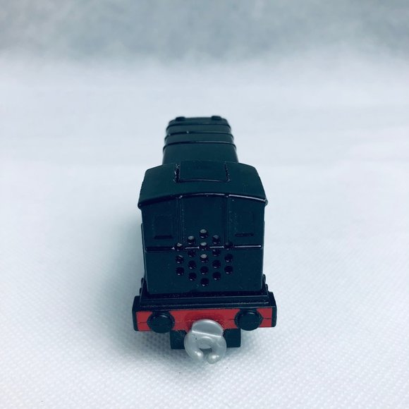 Thomas and Friends Adventures Pirate Diesel - Talking Metal Engine 2016 - Picture 6 of 7